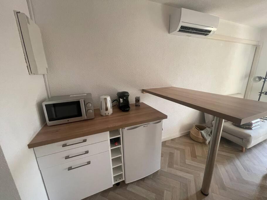 Appartement Cap D'Agde Dans Residence Avec Piscine Экстерьер фото